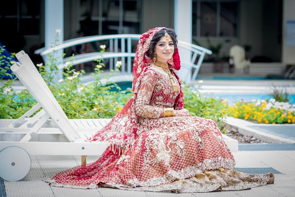 Red and Gold, wedding photograph by Sameen Photography