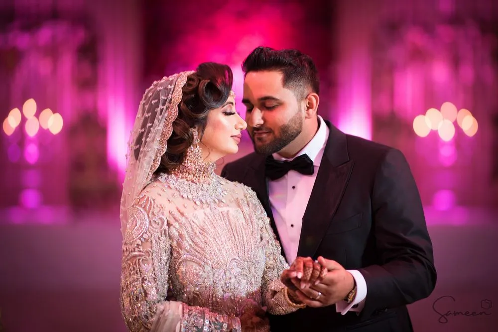 Red and Gold, wedding photograph by Sameen Photography
